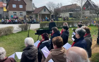 Chorgemeinschaft Reinhardtsdorf-Schöna e.V. - Ostersingen im Park 2023 - bestes Osterwetter